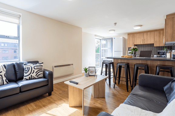 Silver Ensuite | 3 or 4 Bed Flat Image