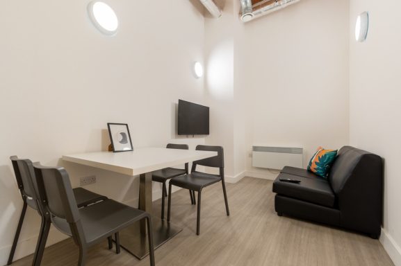 Silver Ensuite Image