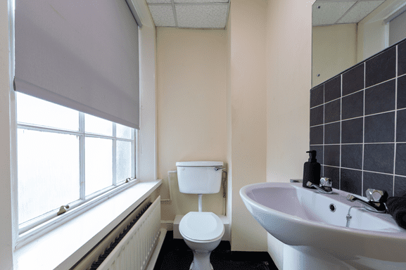 Bronze Non Ensuite | 3 – 7 Bed Flat Image