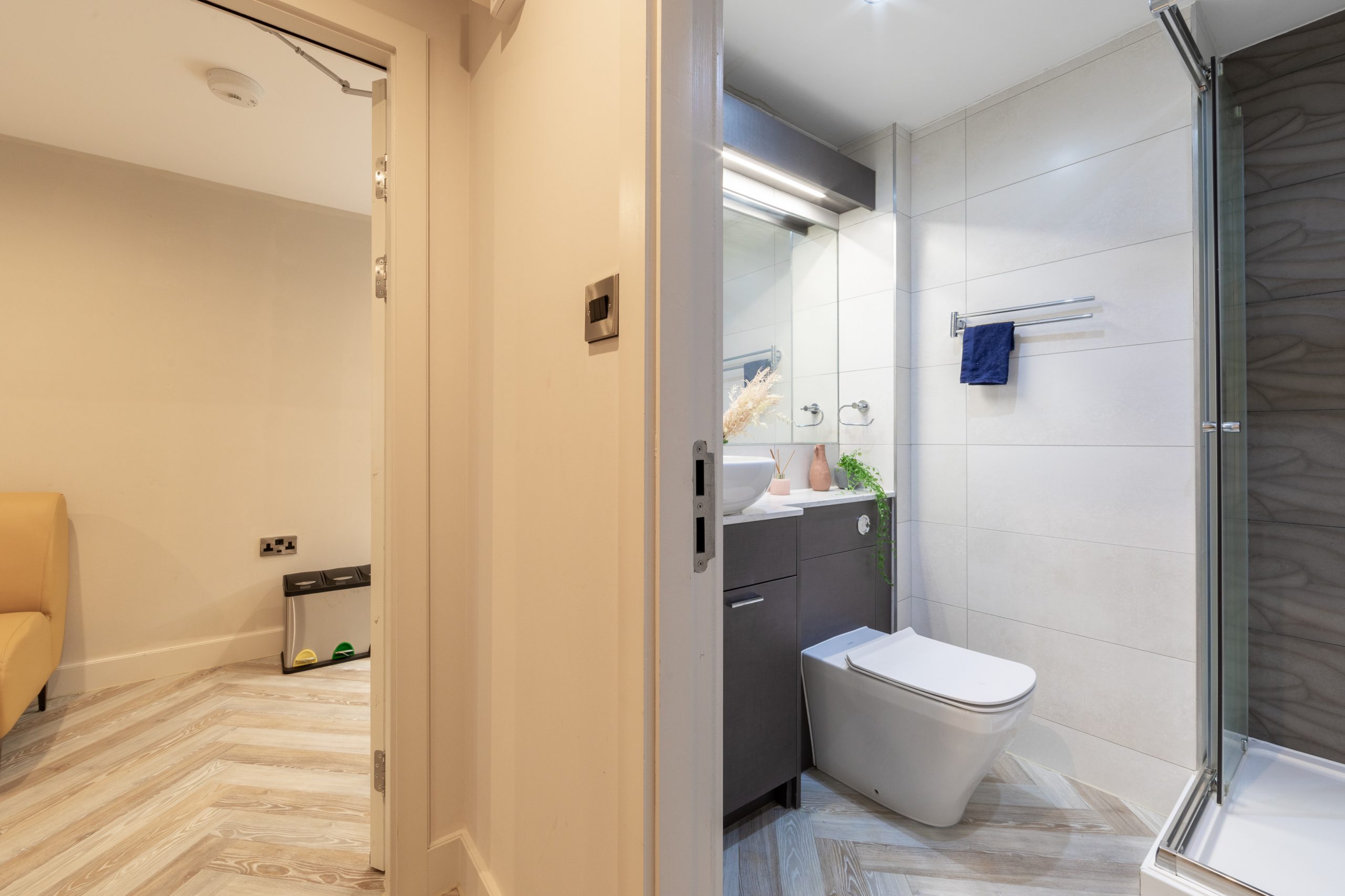 Gold 1 Bed Apartment Image