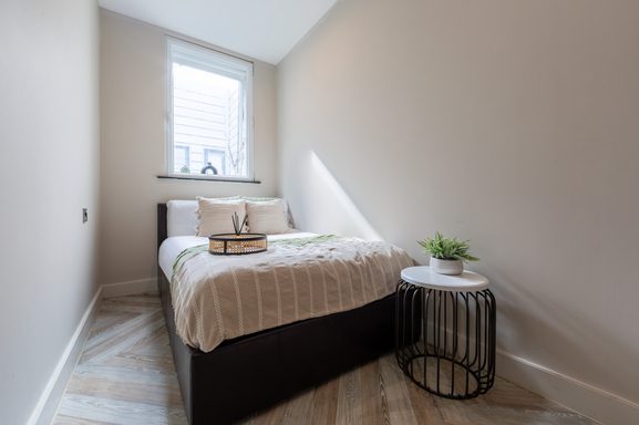 Silver 1 Bed Apartment Image