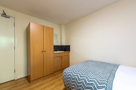 Bronze Non Ensuite | 3 or 4 Bed Flat Image