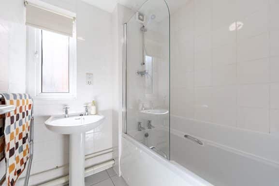 Bronze Non Ensuite | 3 or 4 Bed Flat Image