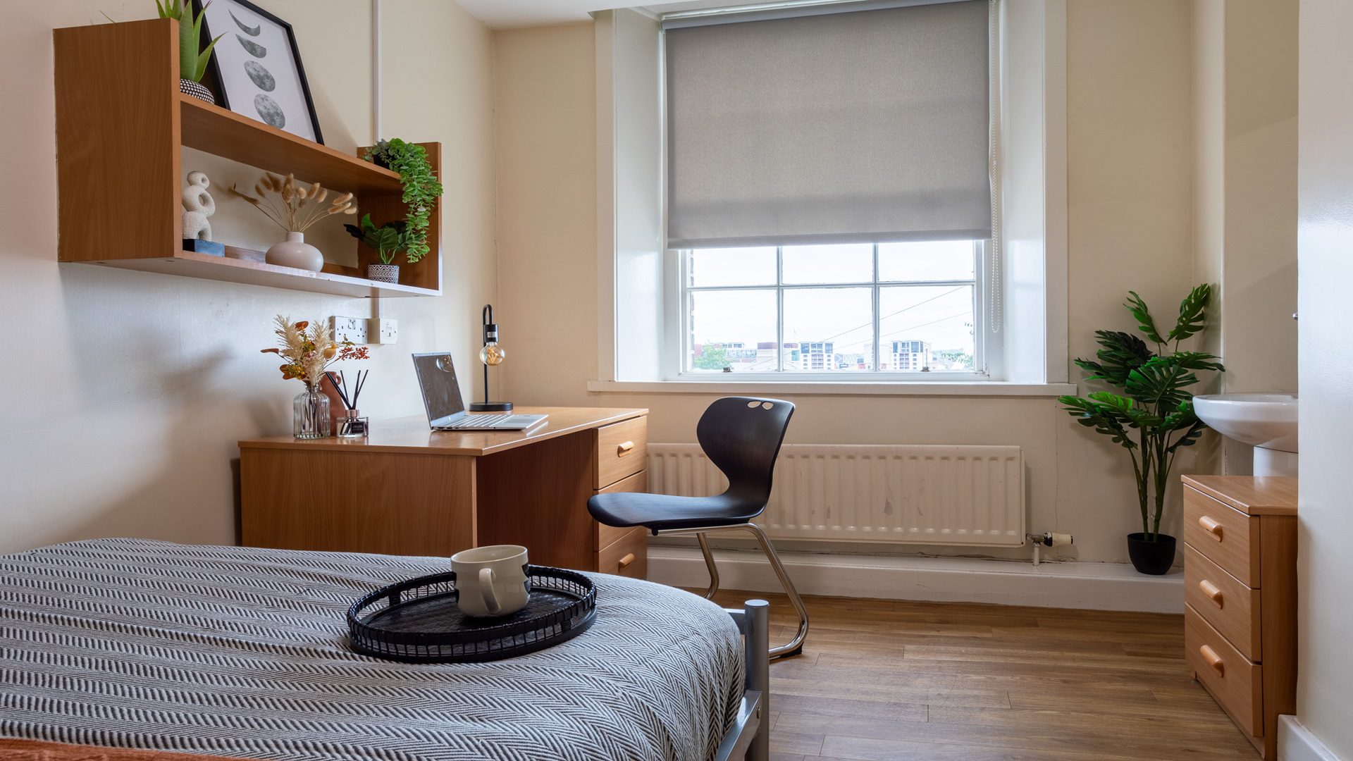 Dwell Student Living Garth Heads Silver Non Ensuite