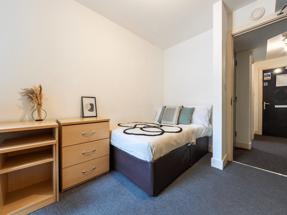 Silver Non Ensuite Top Floor Image