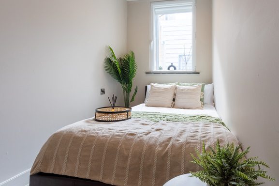 Silver 1 Bed Apartment Image