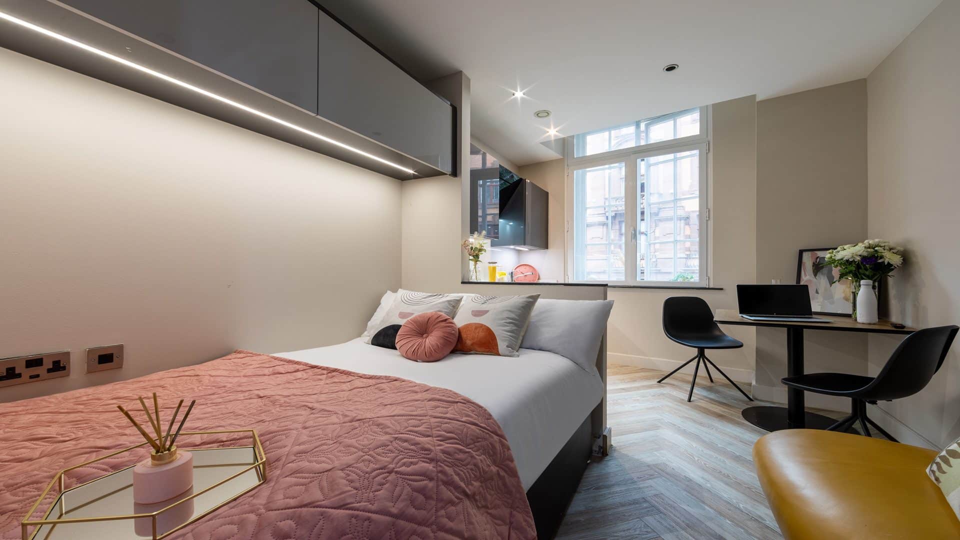 Dwell Student Living Princess Street Silver Plus Studio