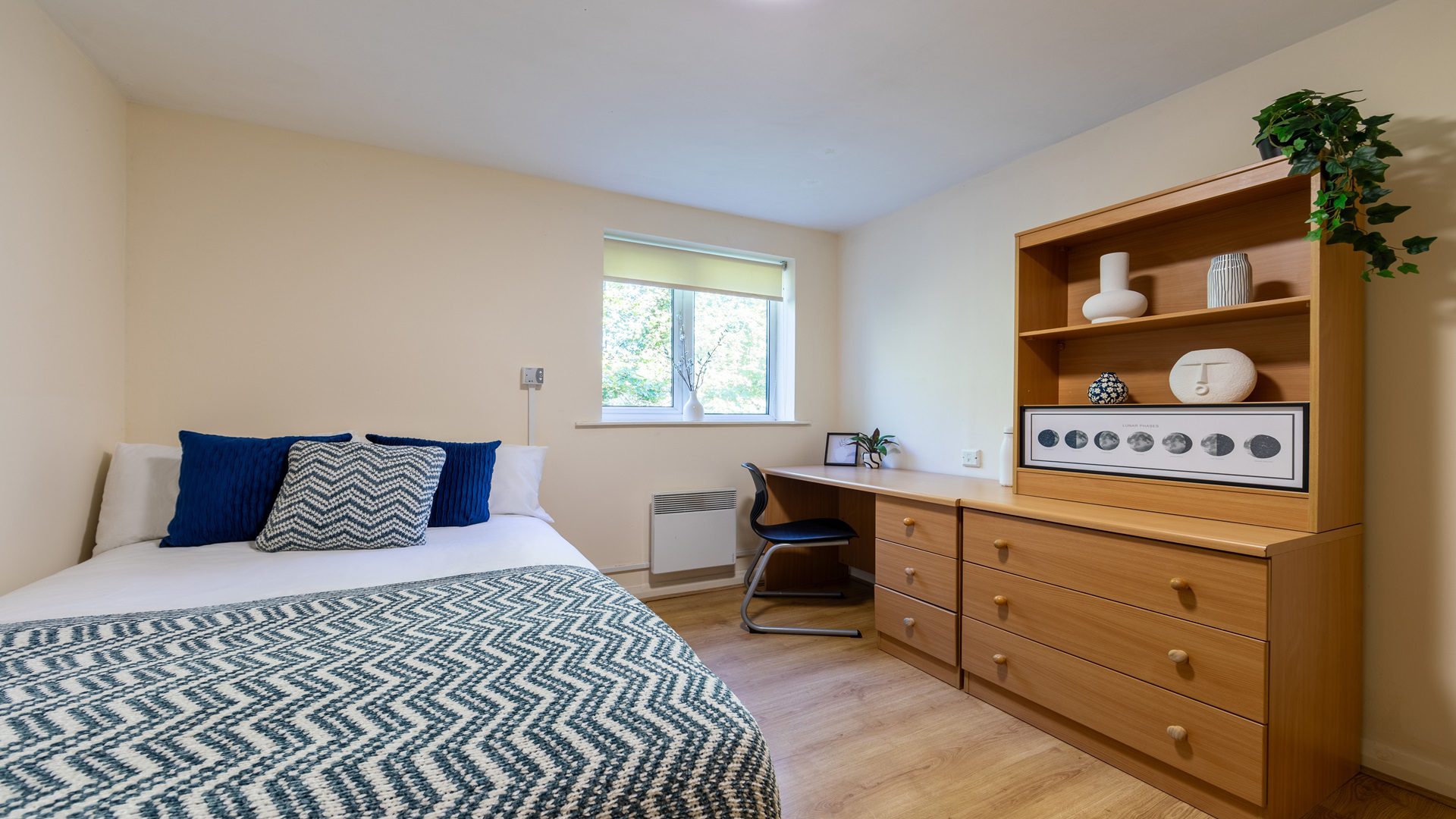 Dwell Student Living Weston Court Bronze Non Ensuite