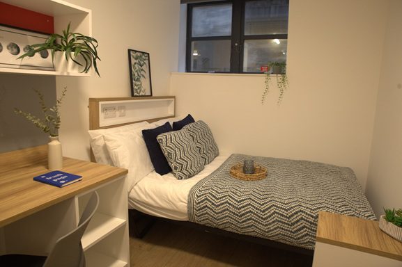 Silver Ensuite Image